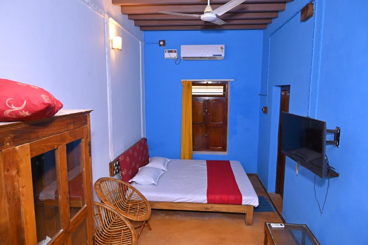 Les Boganveillea Heritage Guest House Auroville Exterior photo
