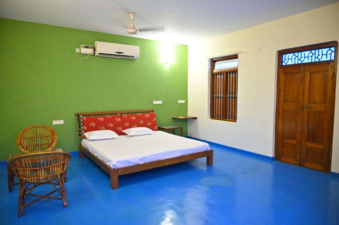 Les Boganveillea Heritage Guest House Auroville Exterior photo