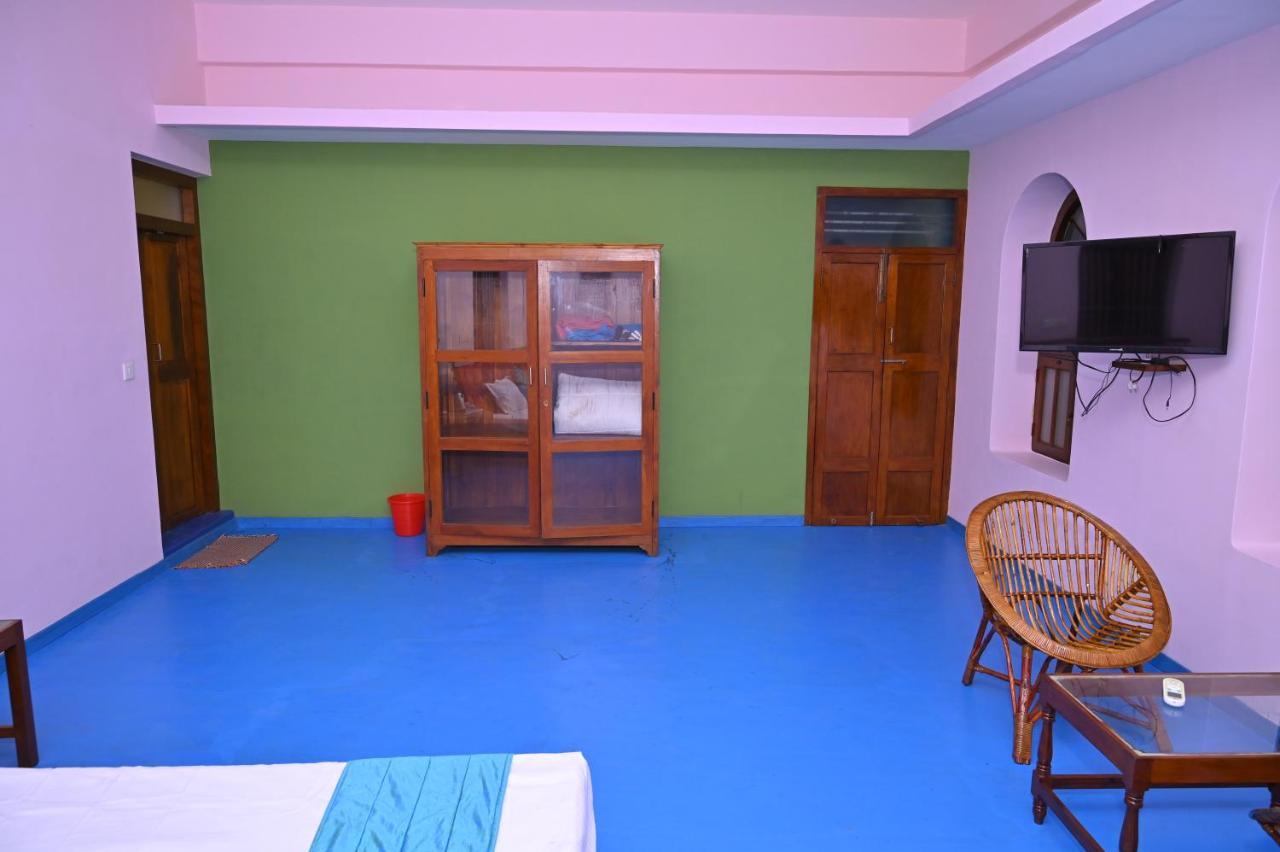 Les Boganveillea Heritage Guest House Auroville Exterior photo