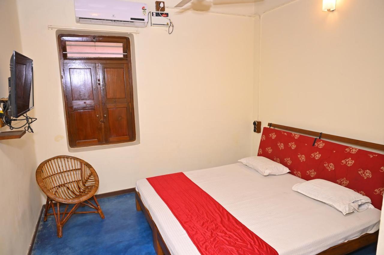 Les Boganveillea Heritage Guest House Auroville Exterior photo