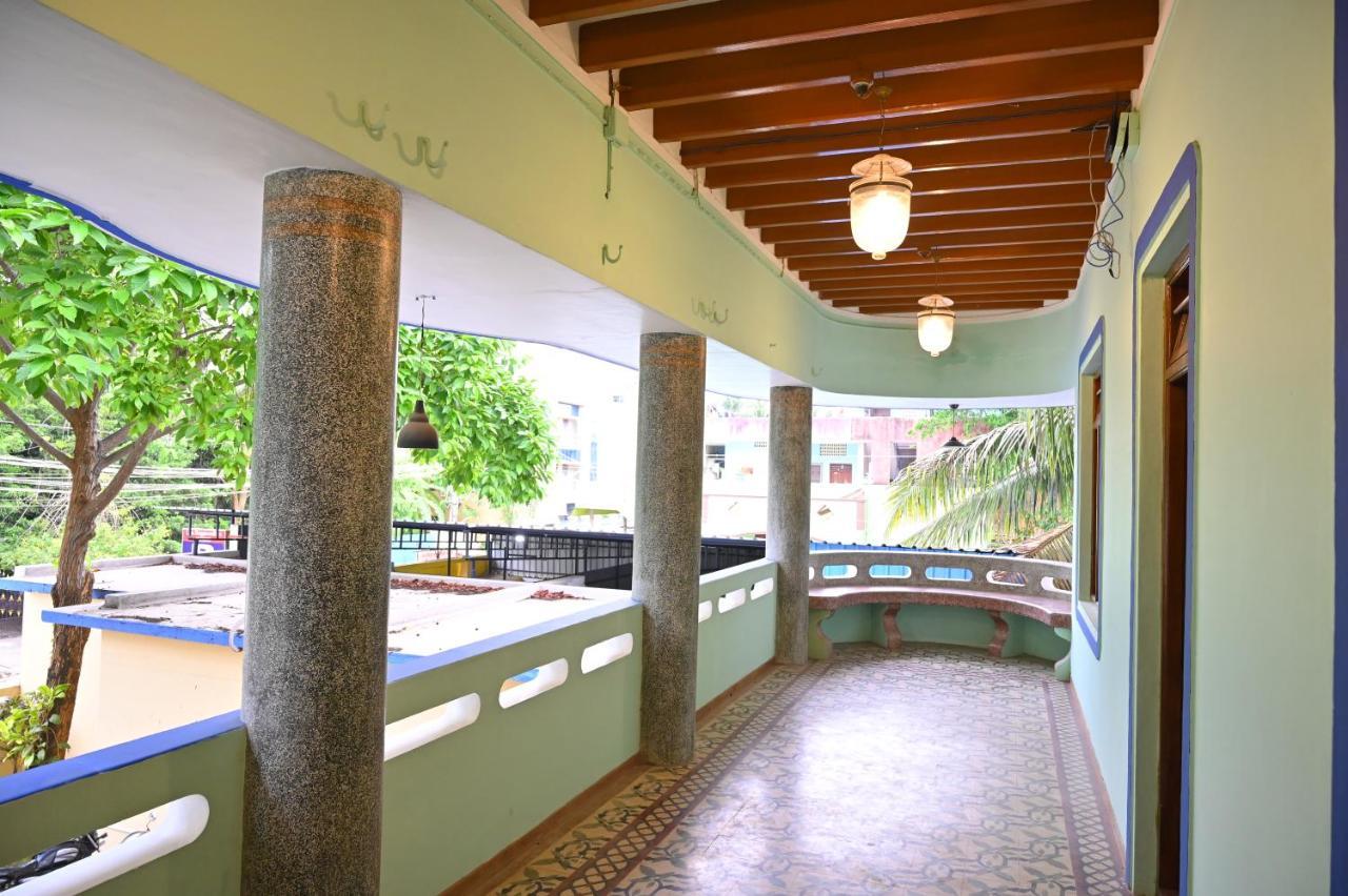 Les Boganveillea Heritage Guest House Auroville Exterior photo