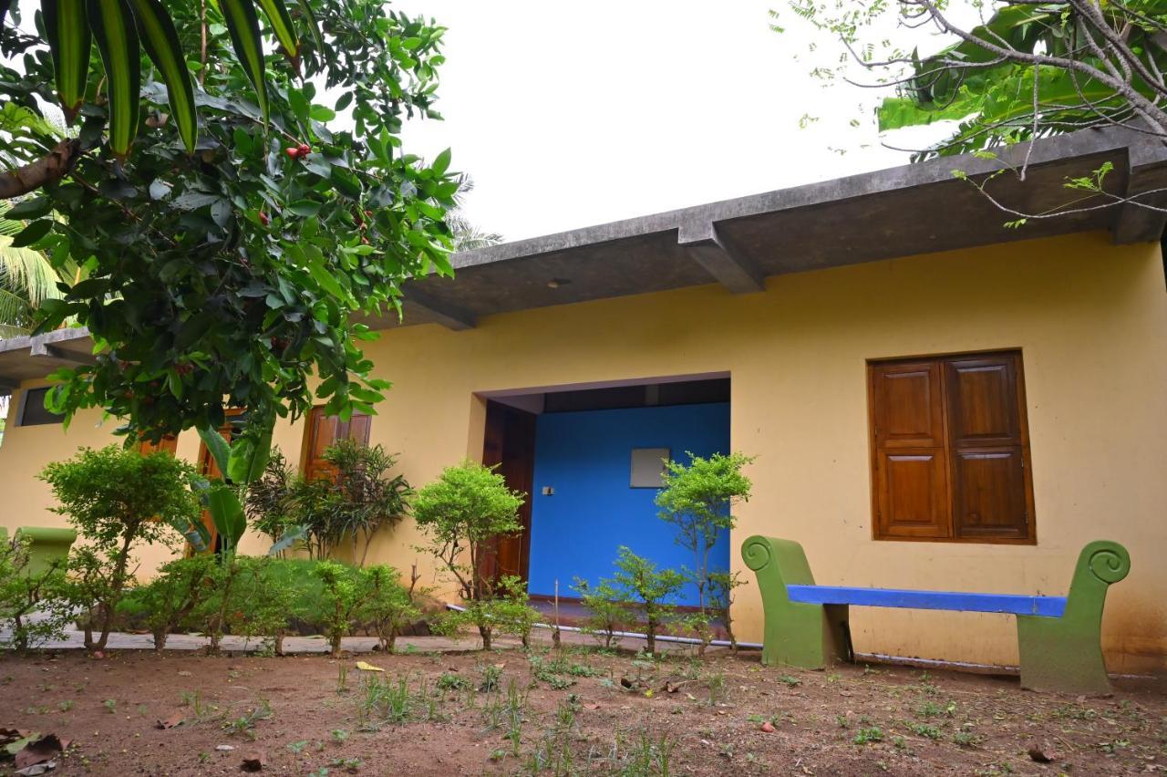 Les Boganveillea Heritage Guest House Auroville Exterior photo