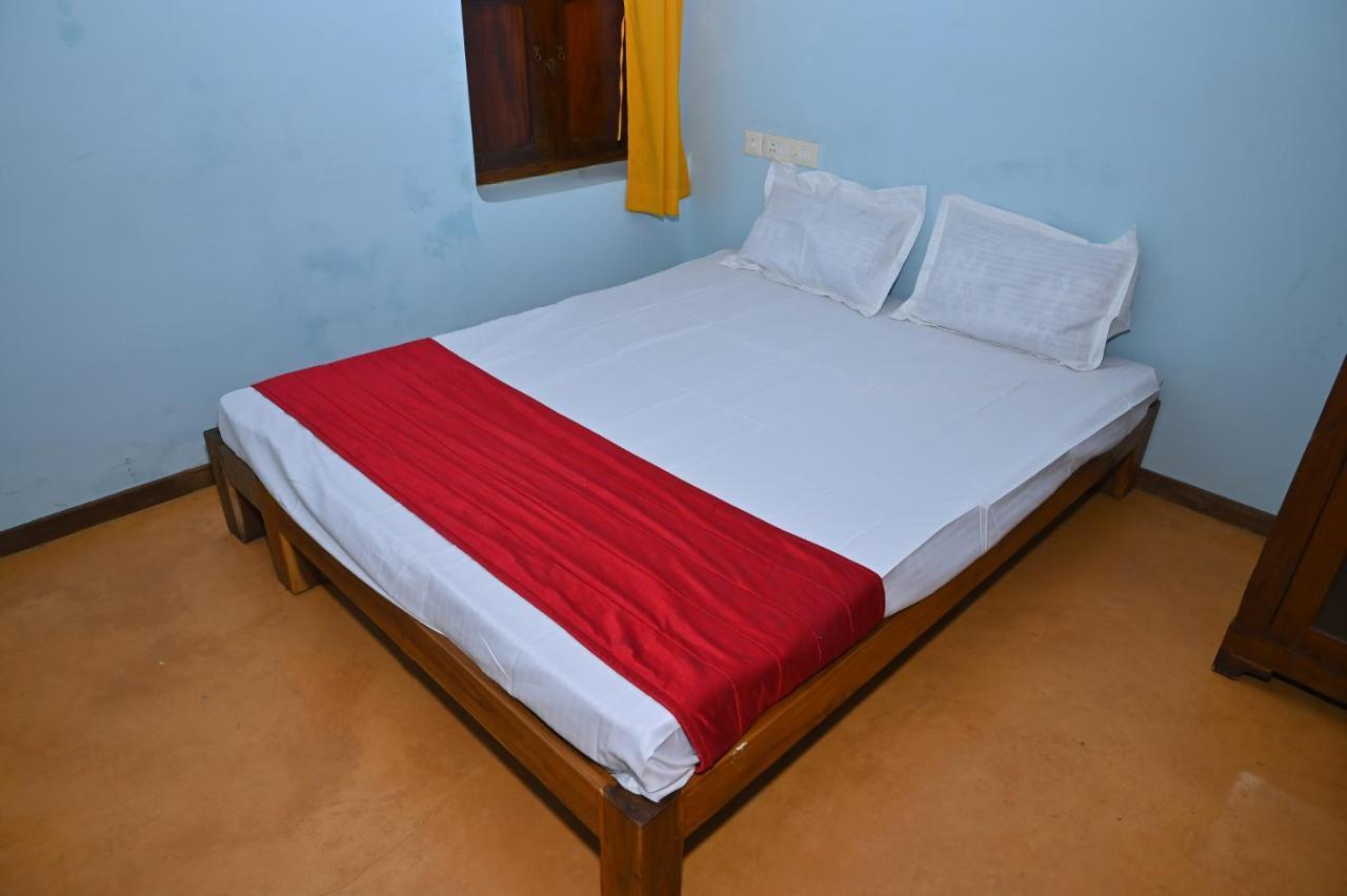 Les Boganveillea Heritage Guest House Auroville Exterior photo